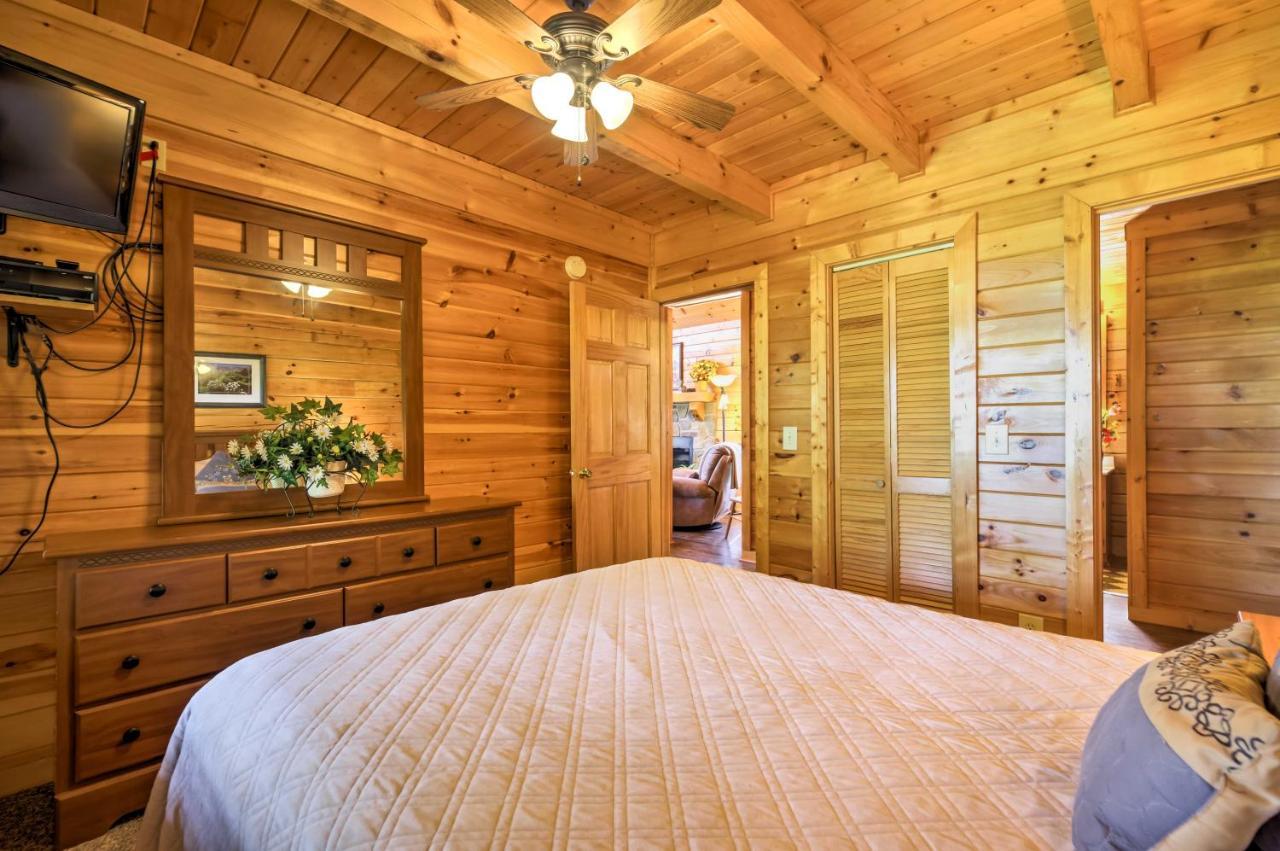 Sevierville Retreat Private Hot Tub And Lake Views! Bagian luar foto