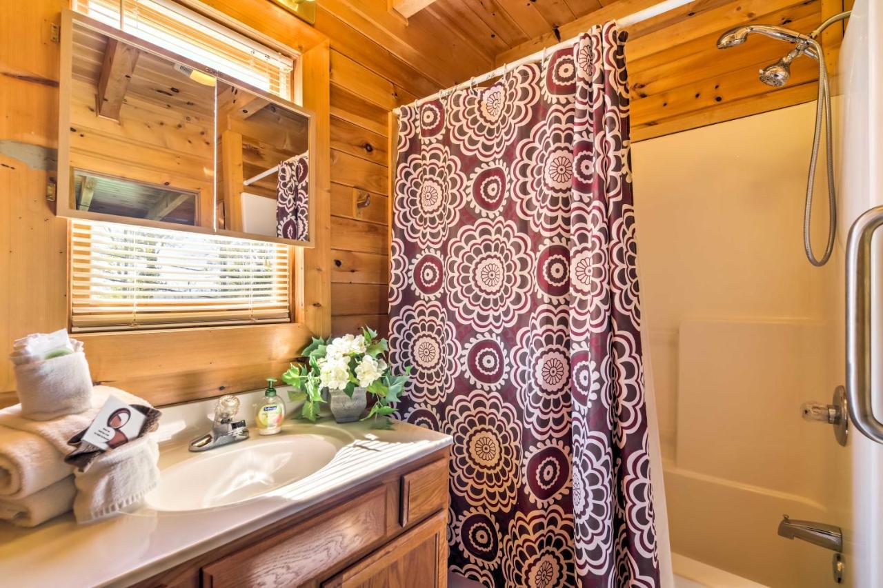 Sevierville Retreat Private Hot Tub And Lake Views! Bagian luar foto