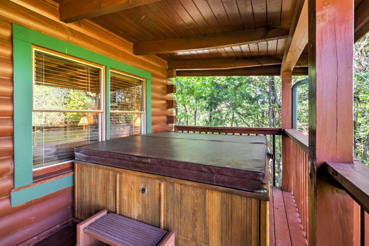 Sevierville Retreat Private Hot Tub And Lake Views! Bagian luar foto